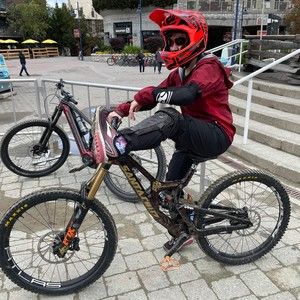 Meet your Posher, Nicole